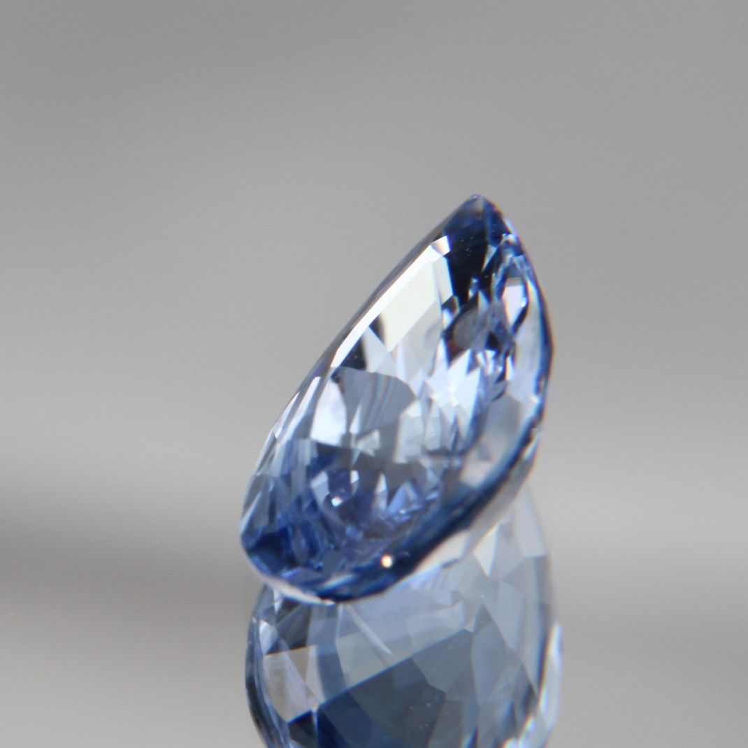 Blauer Saphir 1.35 ct