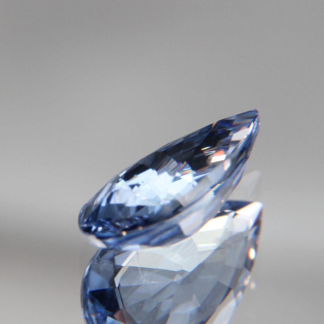 Blauer Saphir 1.35 ct