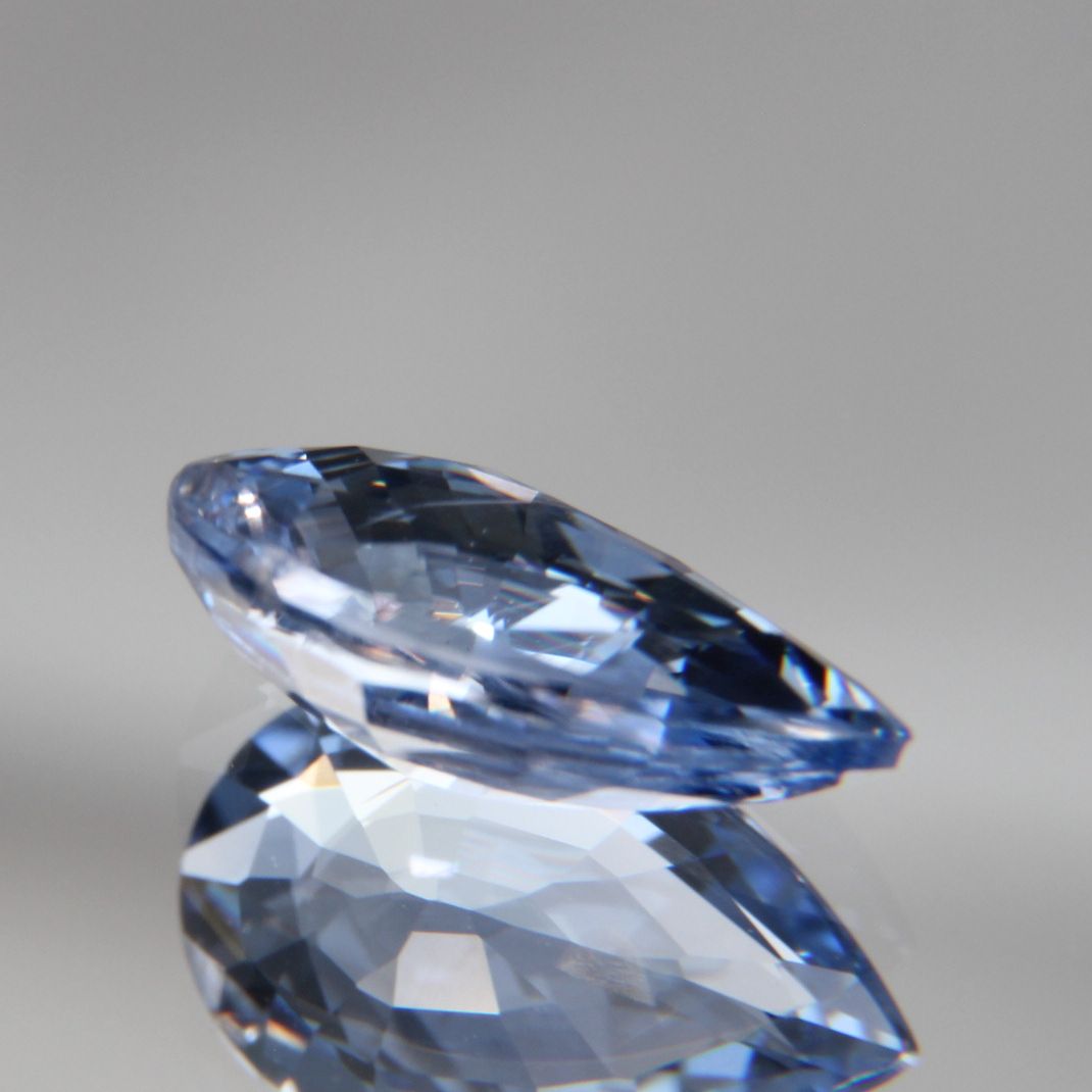 Blauer Saphir 1.35 ct