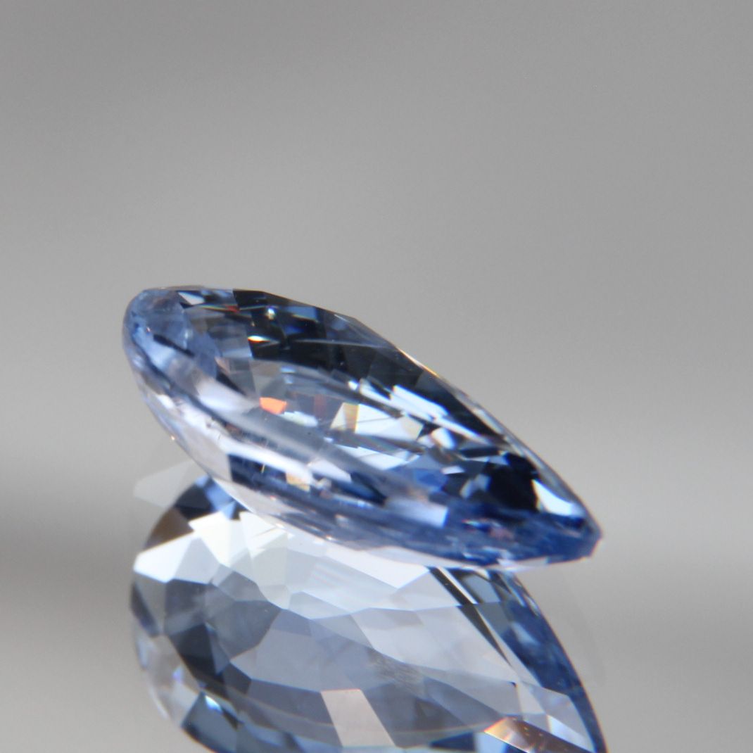 Blauer Saphir 1.35 ct