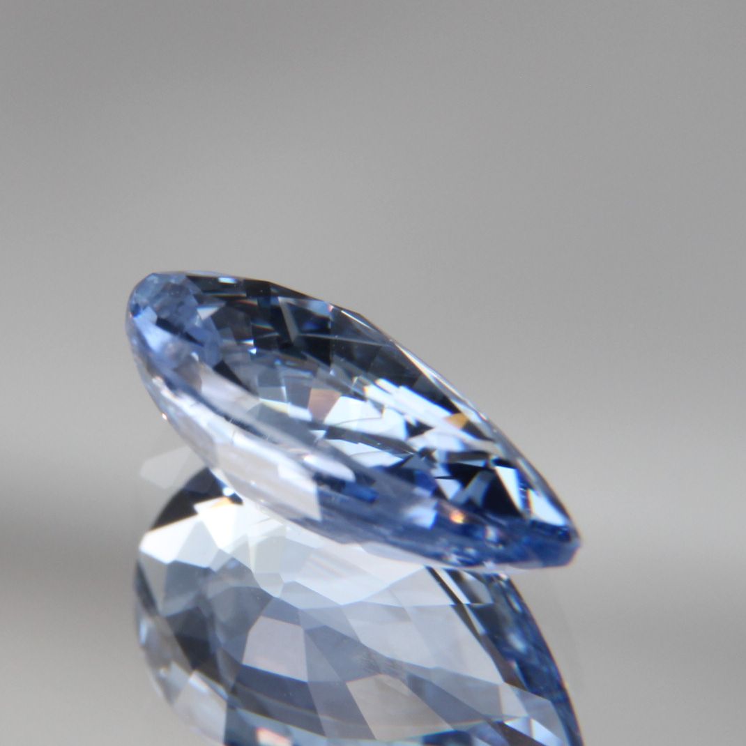 Blauer Saphir 1.35 ct