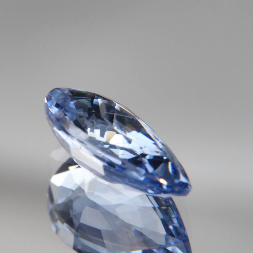 Blauer Saphir 1.35 ct