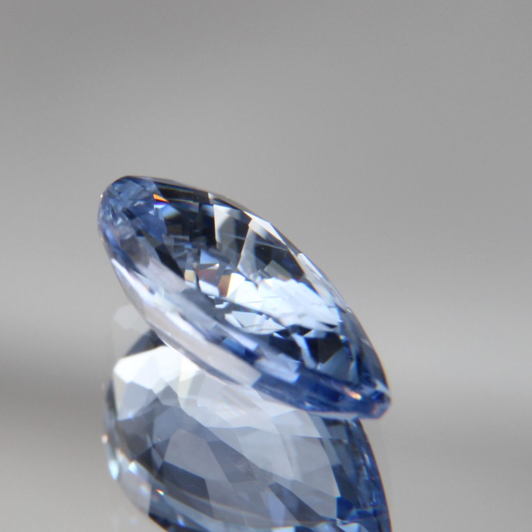 Blauer Saphir 1.35 ct