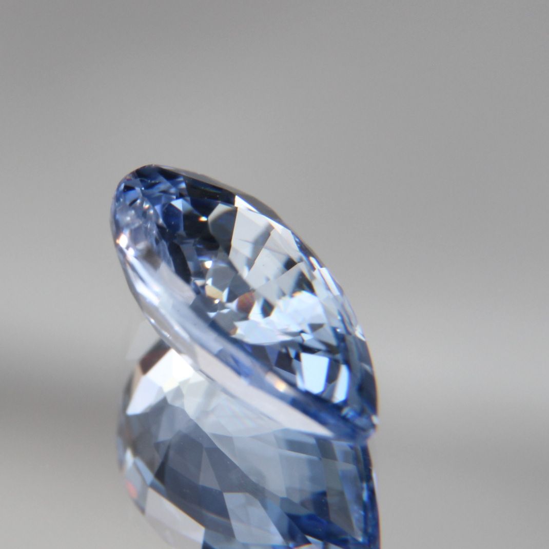 Blauer Saphir 1.35 ct