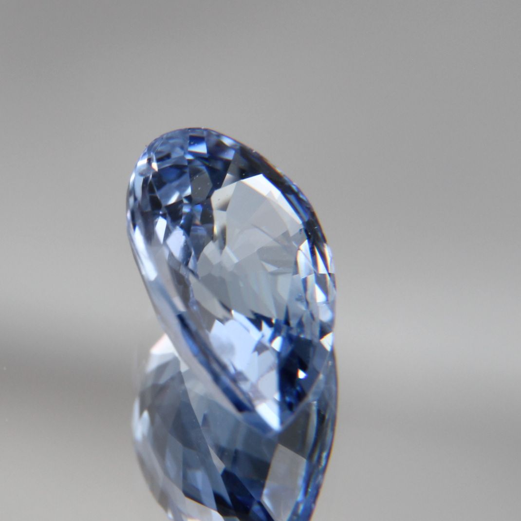 Blauer Saphir 1.35 ct