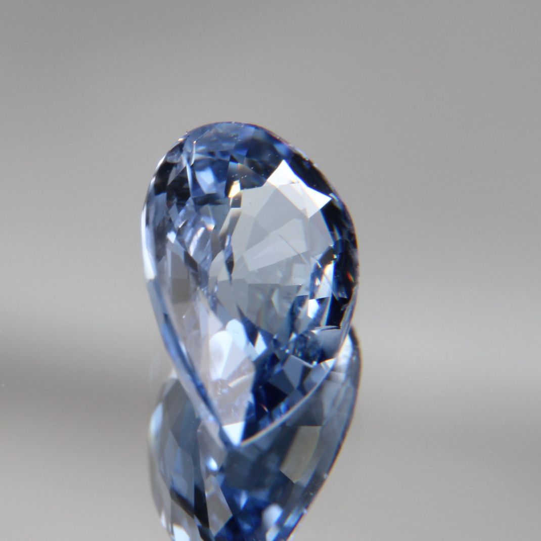 Blauer Saphir 1.35 ct