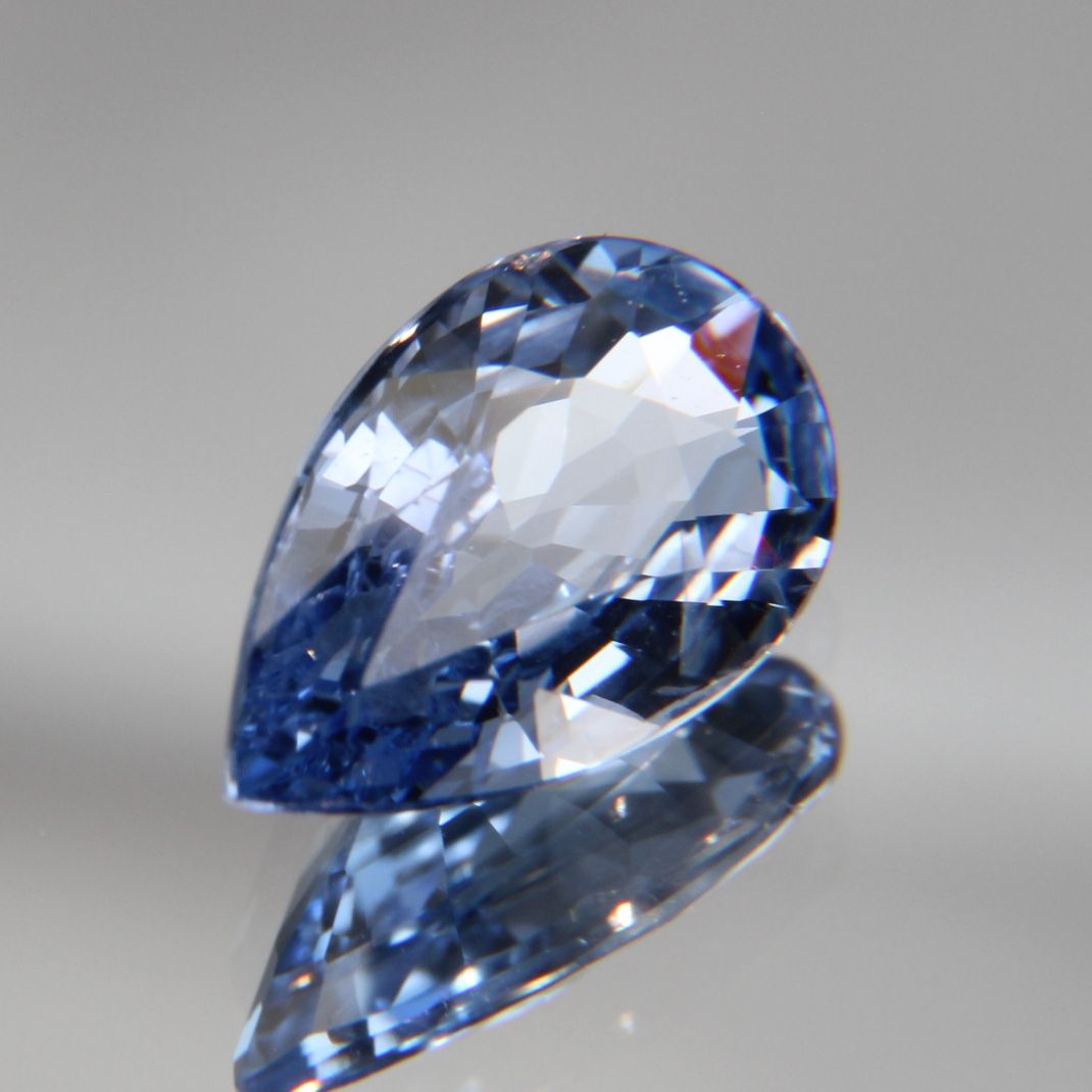 Blauer Saphir 1.35 ct