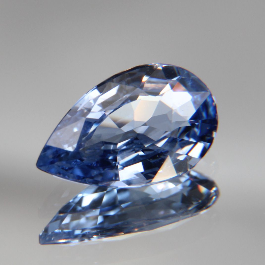 Blauer Saphir 1.35 ct