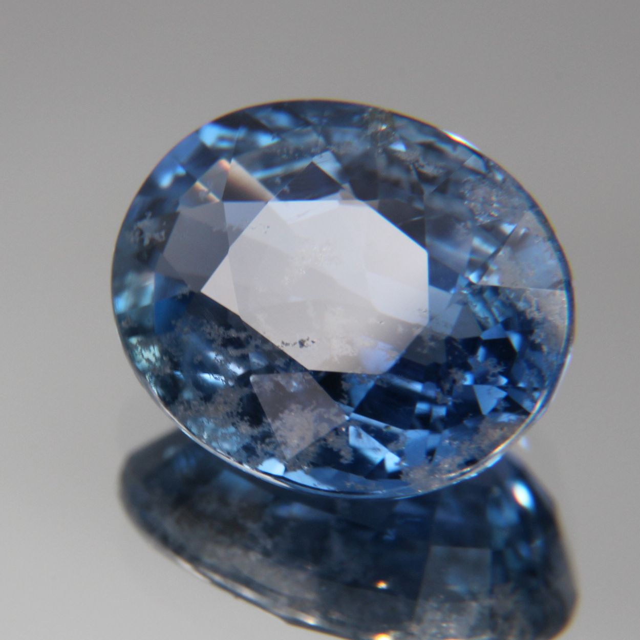 Blauer Saphir 4.64 ct
