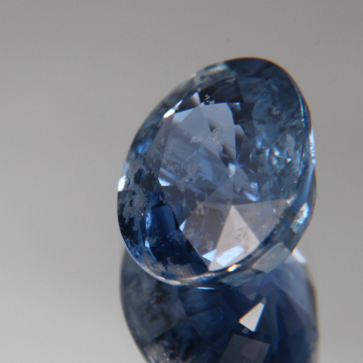 Blauer Saphir 4.64 ct