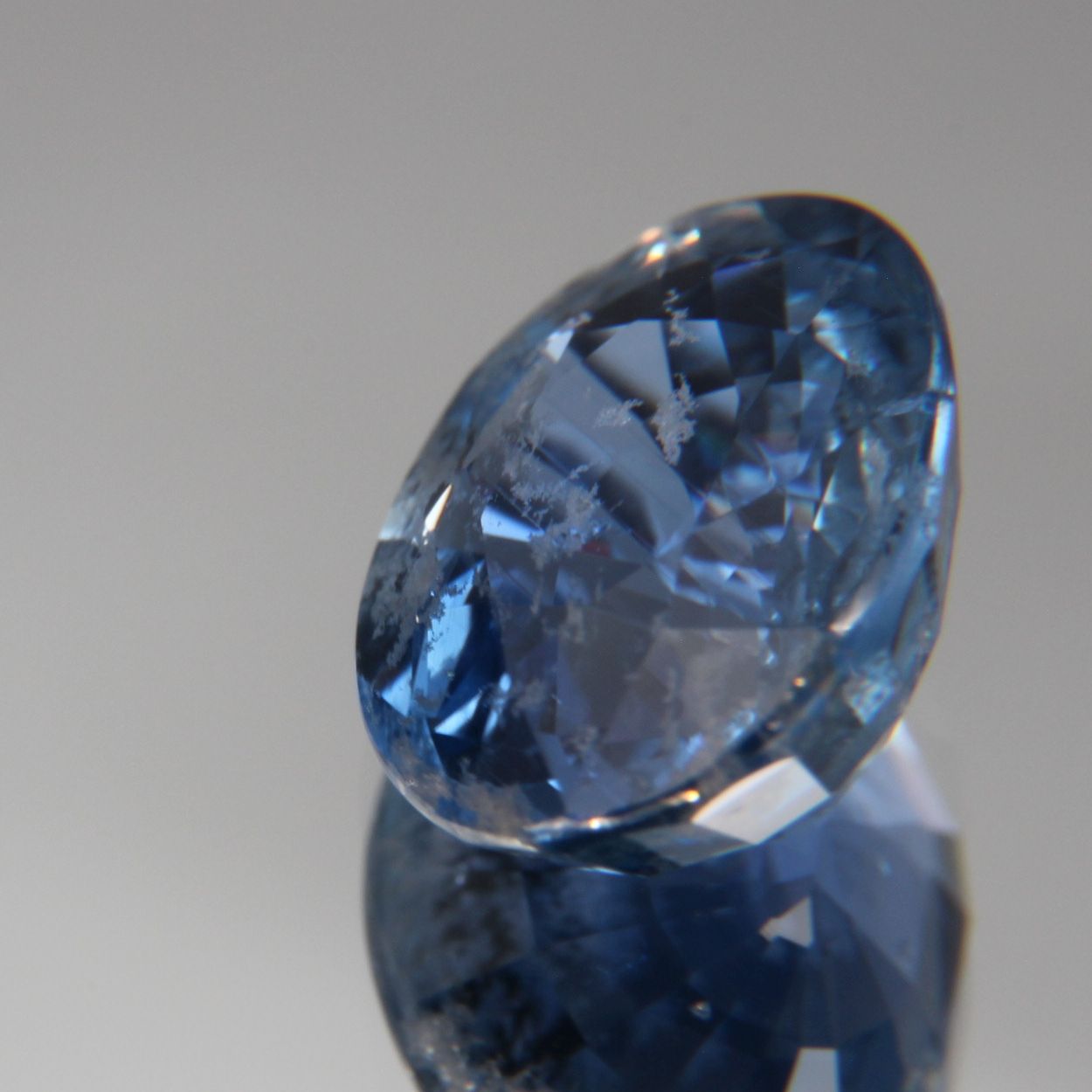 Blauer Saphir 4.64 ct