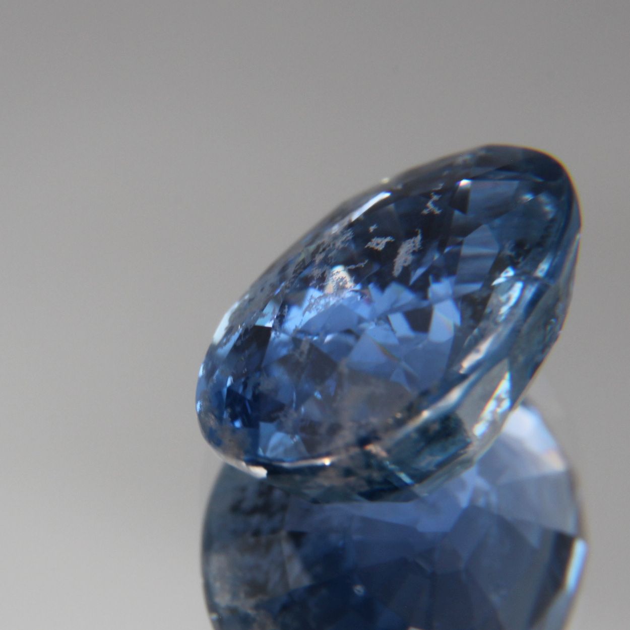Blauer Saphir 4.64 ct