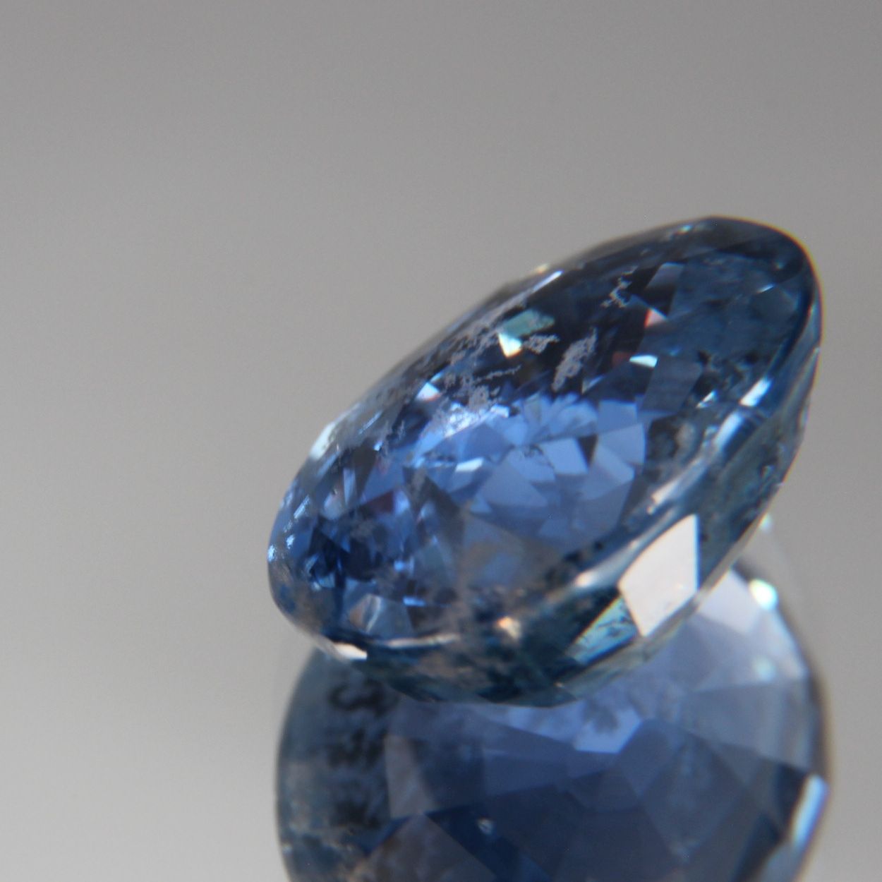 Blauer Saphir 4.64 ct