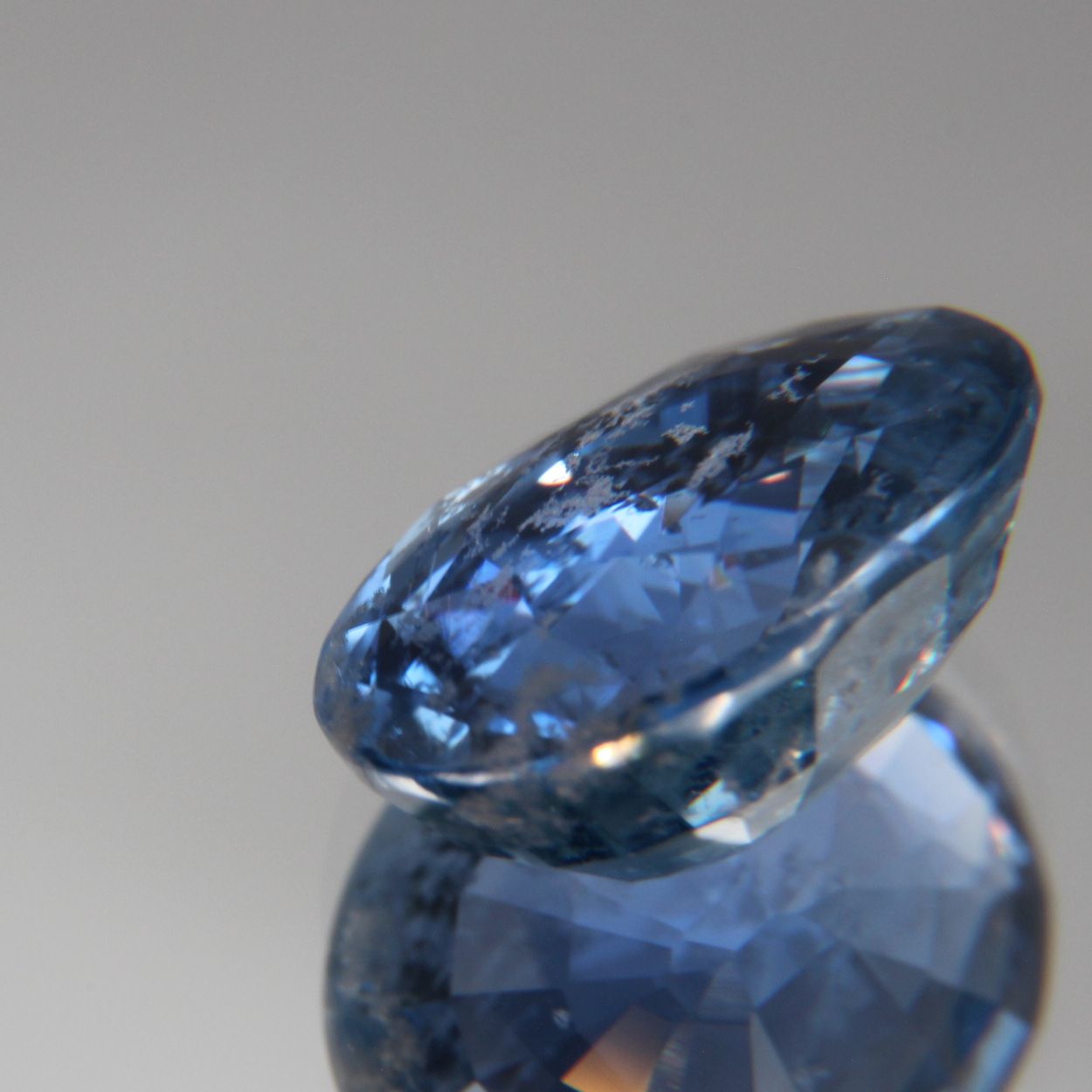Blauer Saphir 4.64 ct