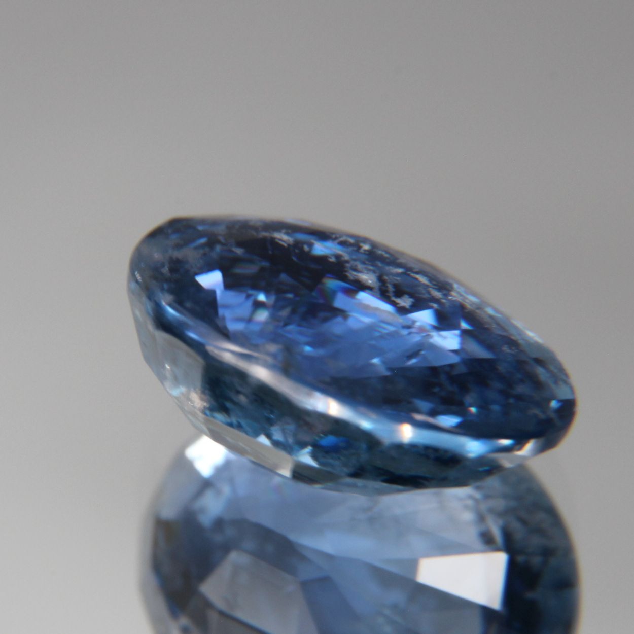 Blauer Saphir 4.64 ct