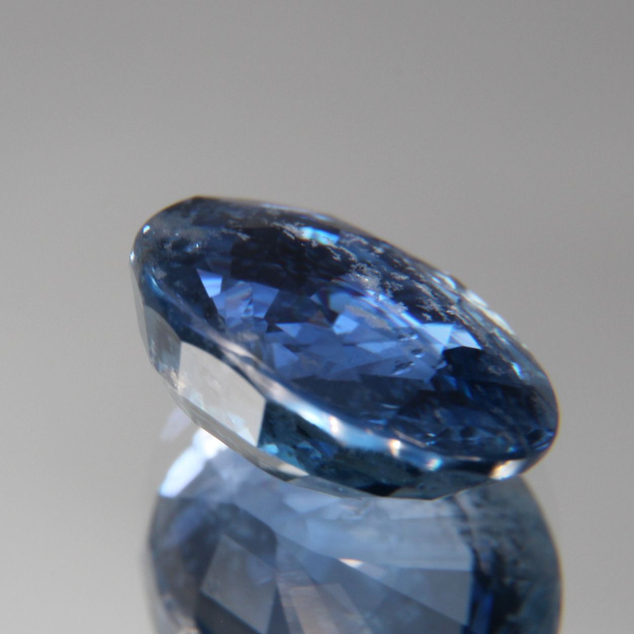 Blauer Saphir 4.64 ct