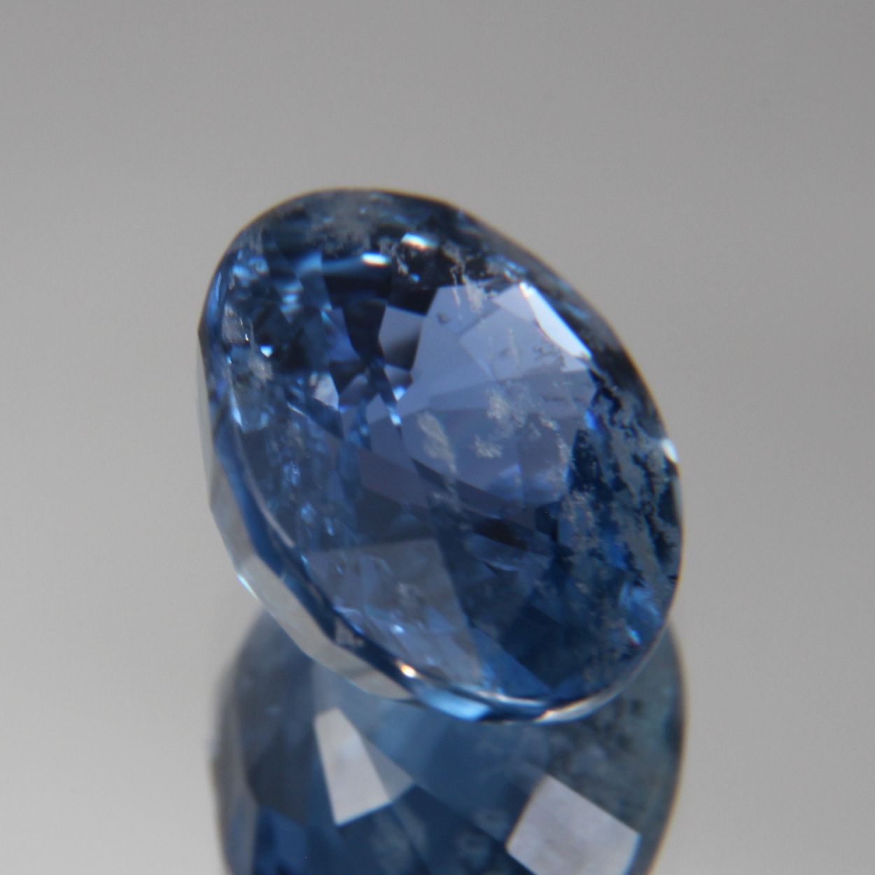 Blauer Saphir 4.64 ct