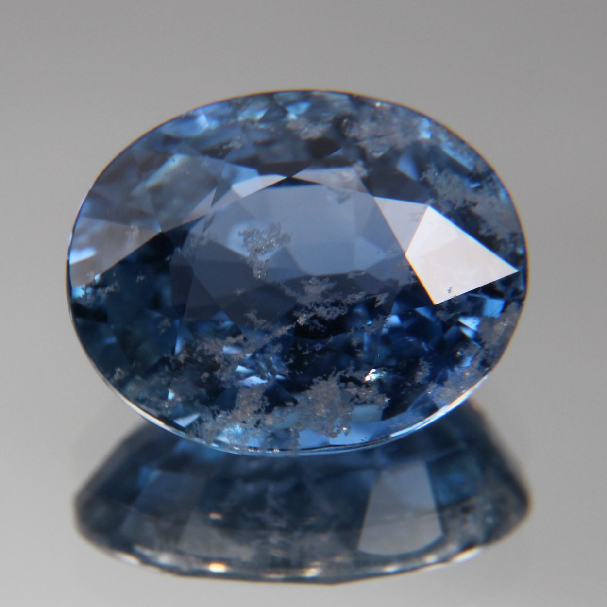 Blauer Saphir 4.64 ct