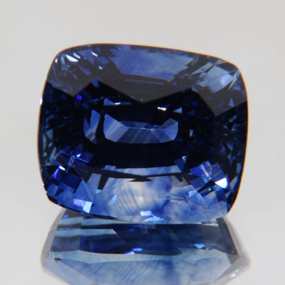 Kornblumenblauer Saphir 8.07 ct