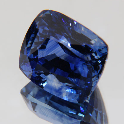 Kornblumenblauer Saphir 8.07 ct