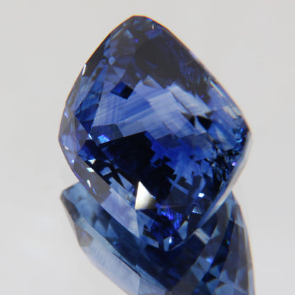 Kornblumenblauer Saphir 8.07 ct