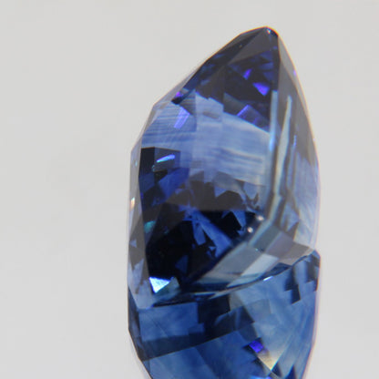 Kornblumenblauer Saphir 8.07 ct