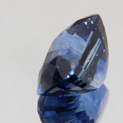 Kornblumenblauer Saphir 8.07 ct