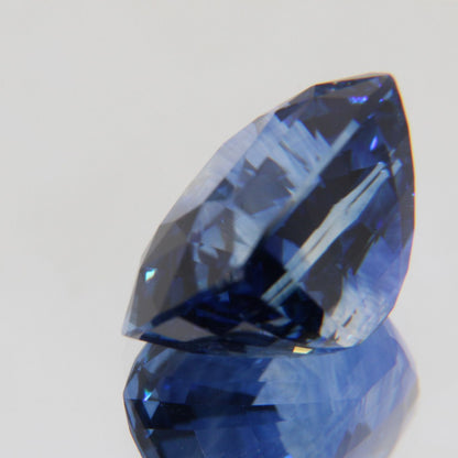 Kornblumenblauer Saphir 8.07 ct