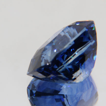 Kornblumenblauer Saphir 8.07 ct