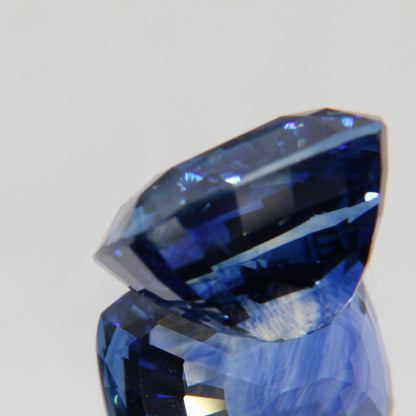 Kornblumenblauer Saphir 8.07 ct