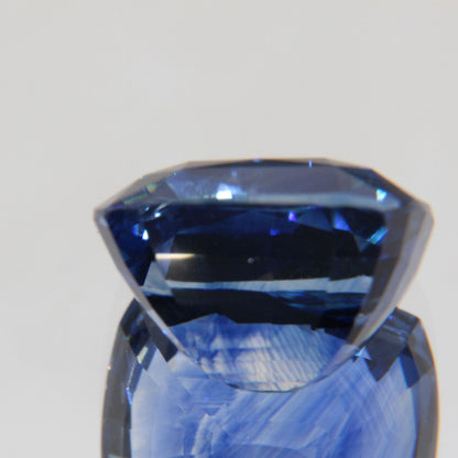 Kornblumenblauer Saphir 8.07 ct