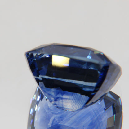 Kornblumenblauer Saphir 8.07 ct