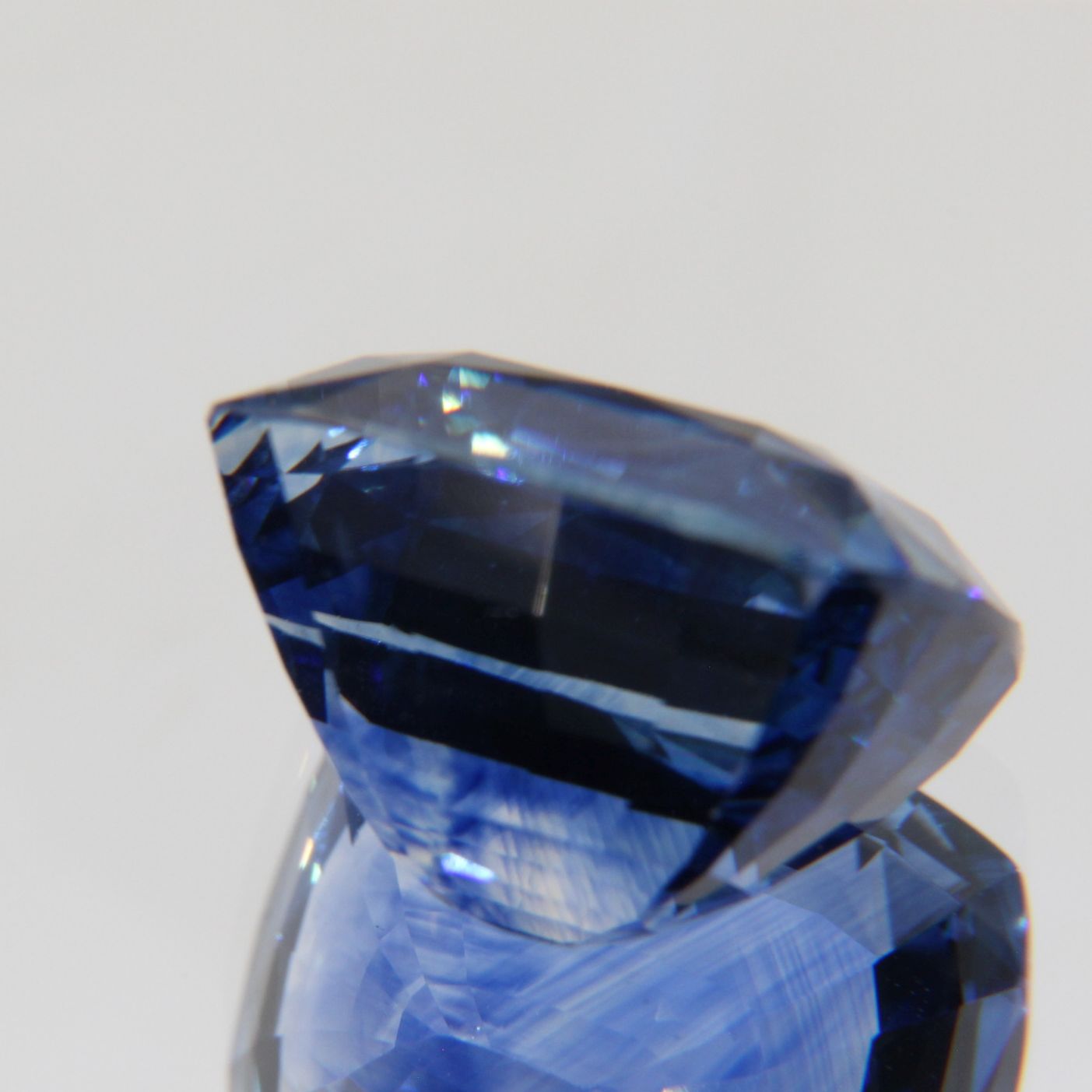 Kornblumenblauer Saphir 8.07 ct