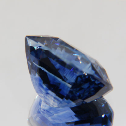 Kornblumenblauer Saphir 8.07 ct