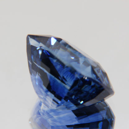 Kornblumenblauer Saphir 8.07 ct