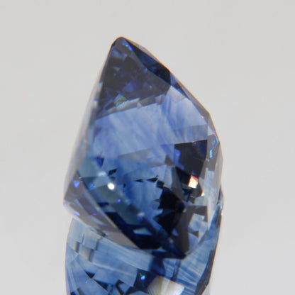 Kornblumenblauer Saphir 8.07 ct