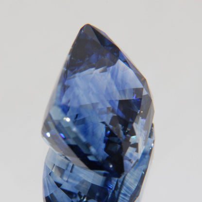 Kornblumenblauer Saphir 8.07 ct
