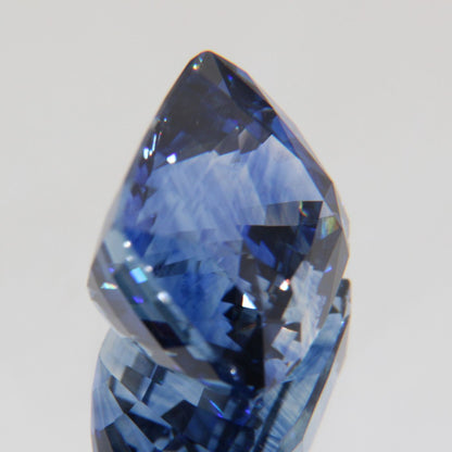 Kornblumenblauer Saphir 8.07 ct
