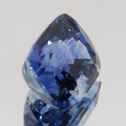 Kornblumenblauer Saphir 8.07 ct