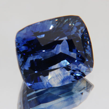 Kornblumenblauer Saphir 8.07 ct
