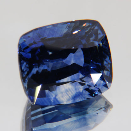 Kornblumenblauer Saphir 8.07 ct