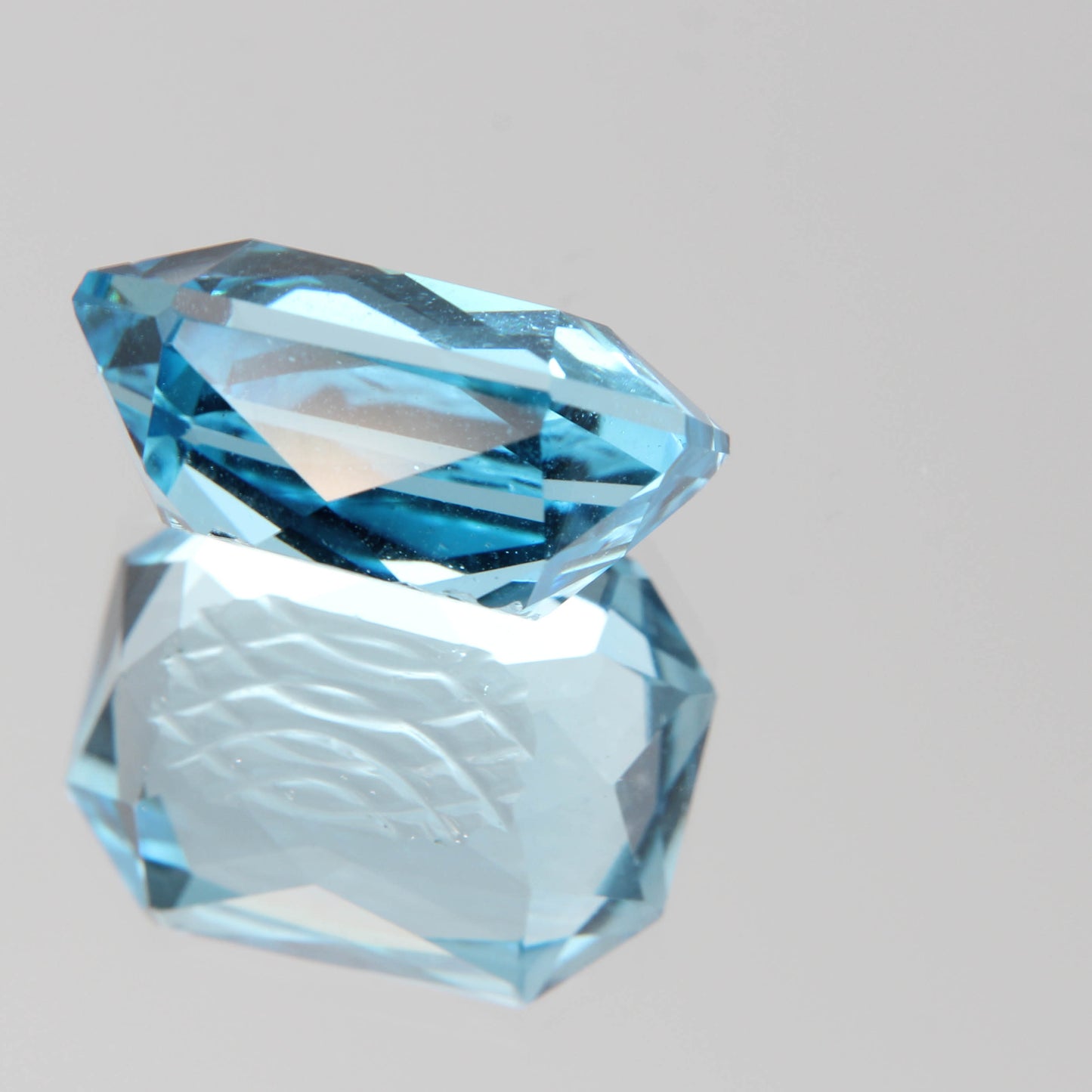Blauer Topas 26.62ct
