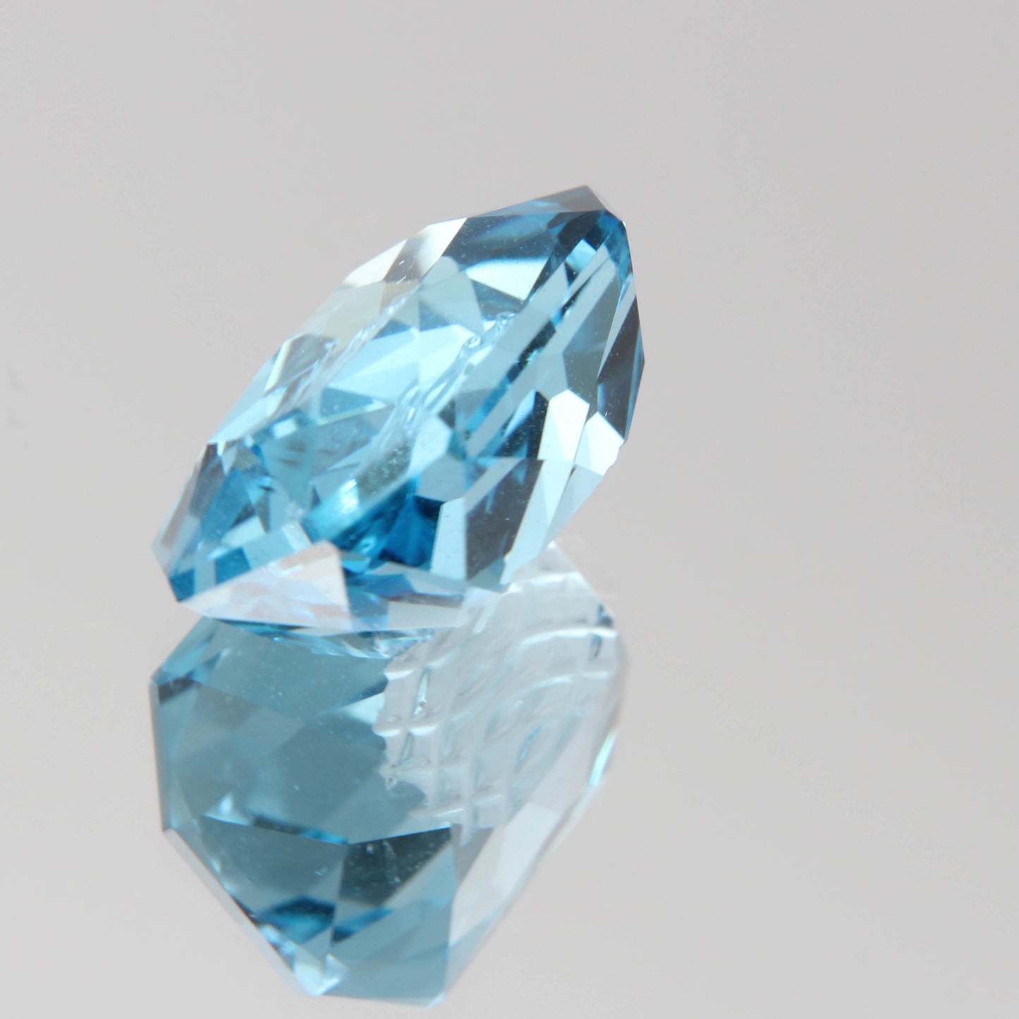Blauer Topas 26.62ct