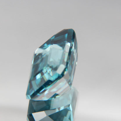 blue Zircon 4.45 ct