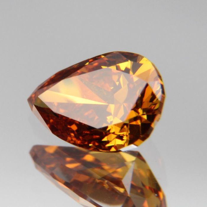 fancy deep orange-yellow Diamant 0.417ct