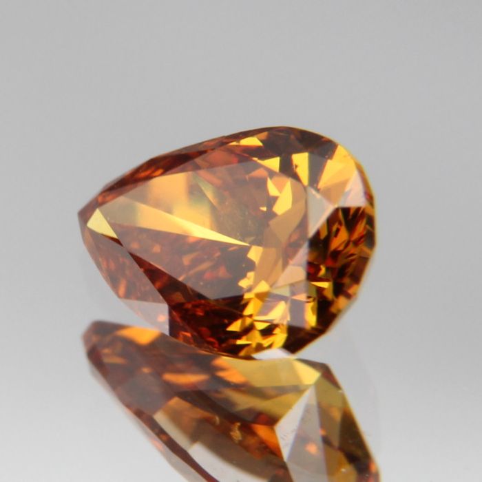 fancy deep orange-yellow Diamant 0.417ct