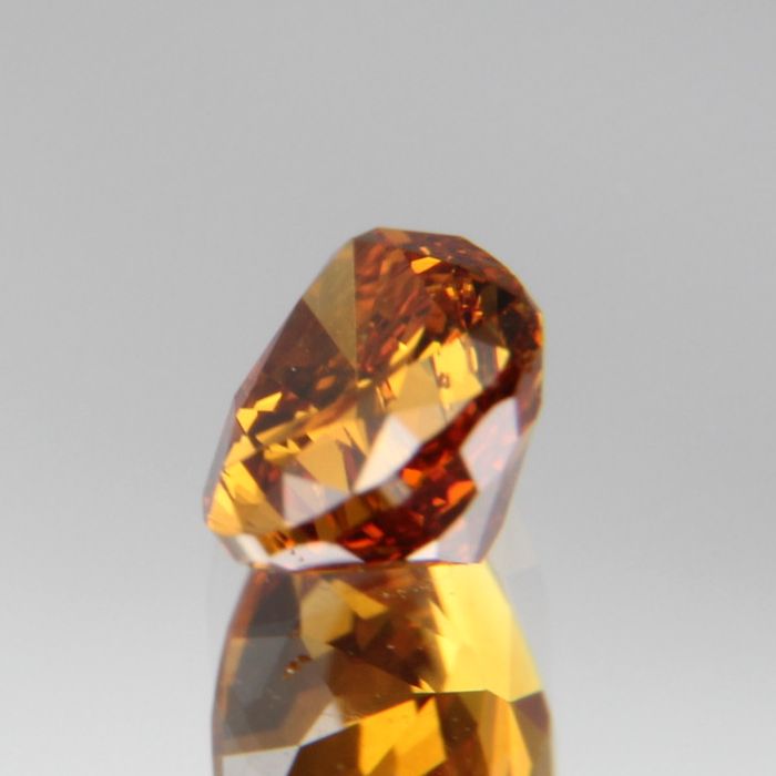 fancy deep orange-yellow Diamant 0.417ct