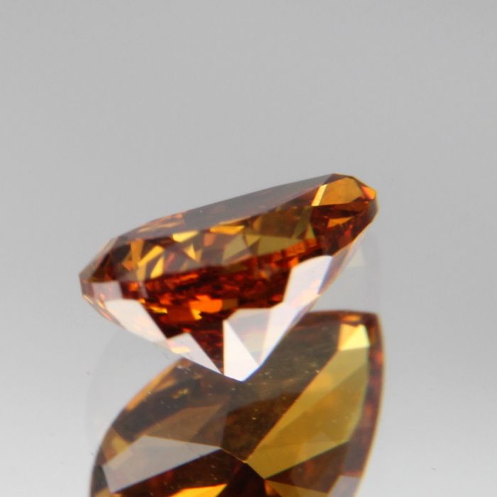 fancy deep orange-yellow Diamant 0.417ct