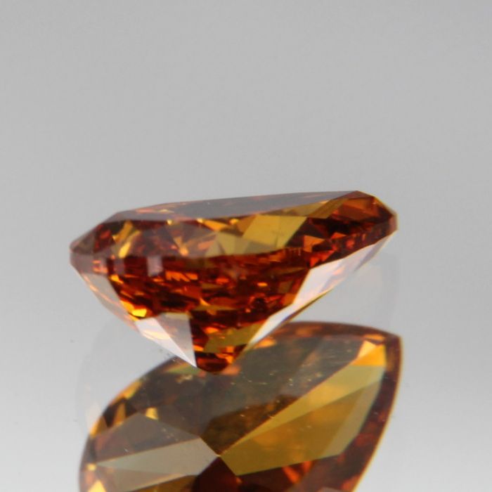 fancy deep orange-yellow Diamant 0.417ct