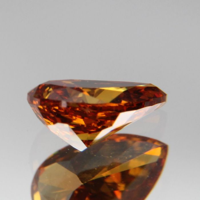 fancy deep orange-yellow Diamant 0.417ct
